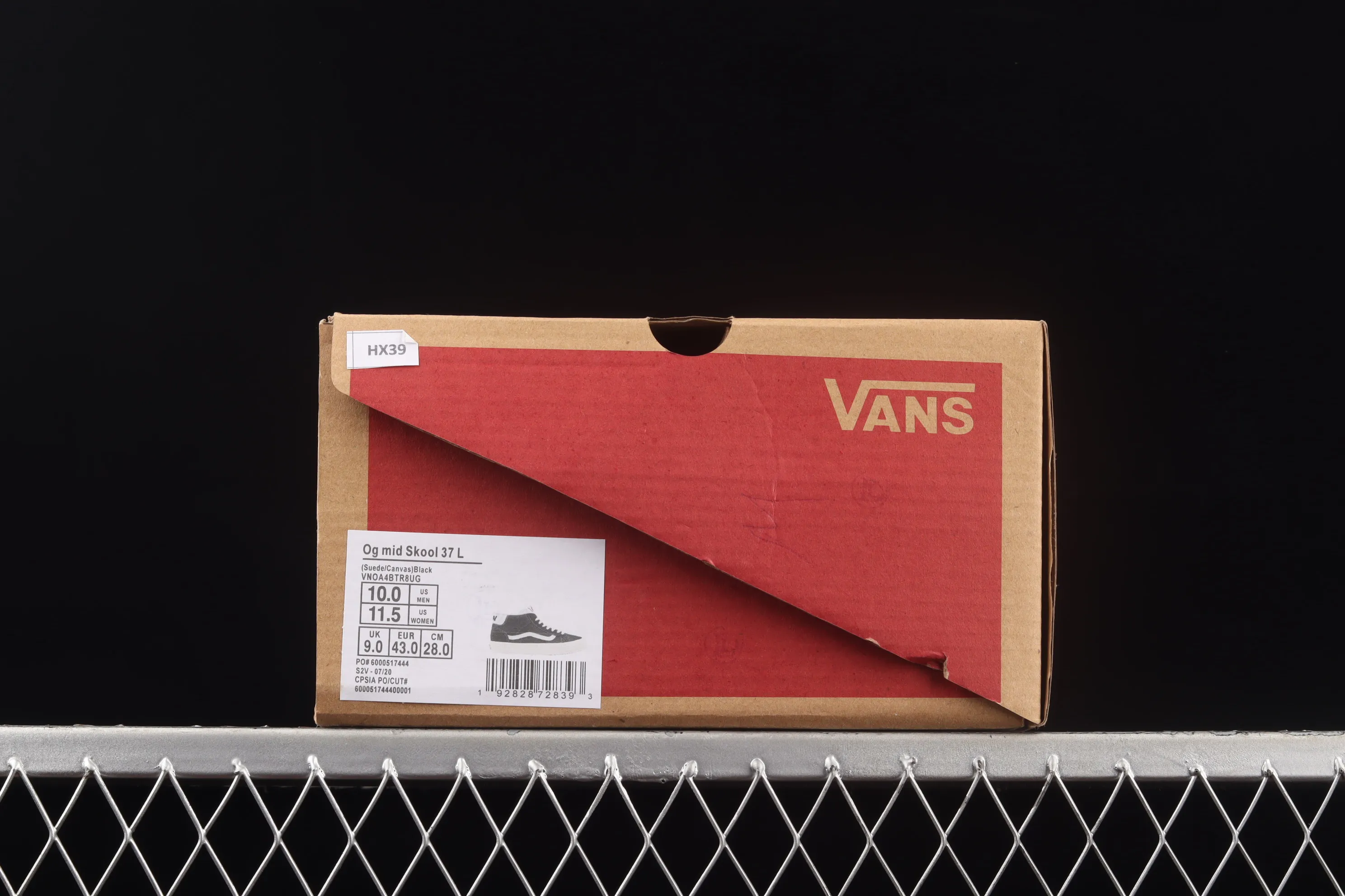 All categories Vans Vans series Vans Mid Vans China Vans Style 37 Mid Anaheim Shawn Yue's same style mid-top casual sneakers VN0A4BTR8UG